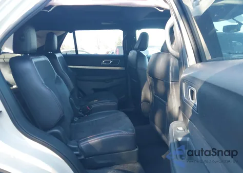 2018 Ford Explorer Xlt z USA, uszkodzony, nr VIN 1FM5K8D82JGA54158